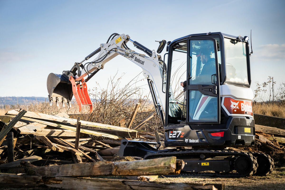 Bobcat E27z minigraver - actiefoto