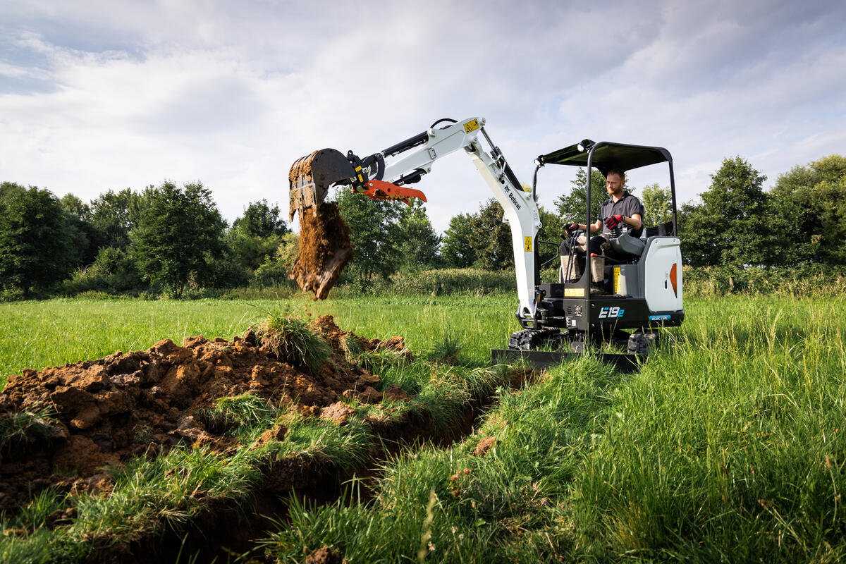 Bobcat E19e minigraver - actiefoto