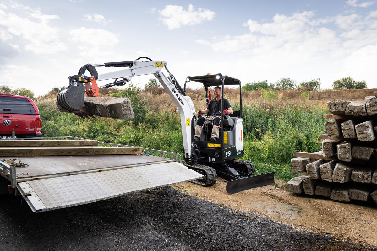 Bobcat E19e minigraver - actiefoto 3