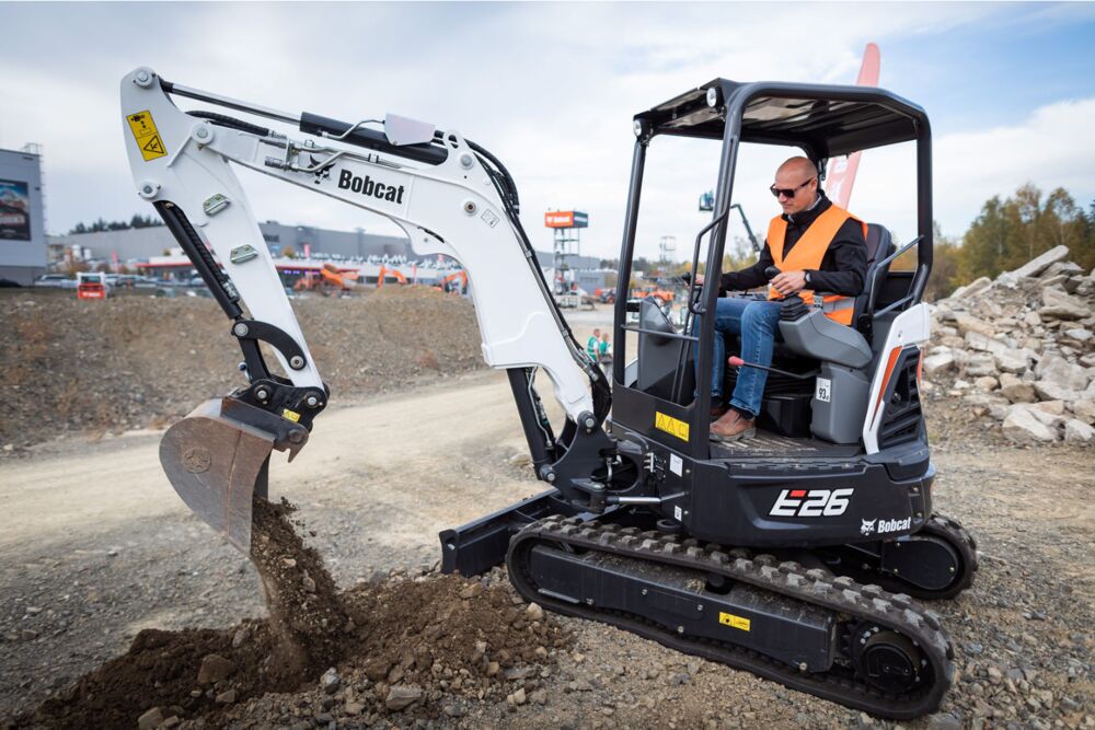 Bobcat E26 minigraver 5