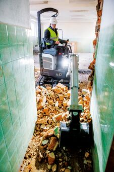 Bobcat E10e Minigraver 2