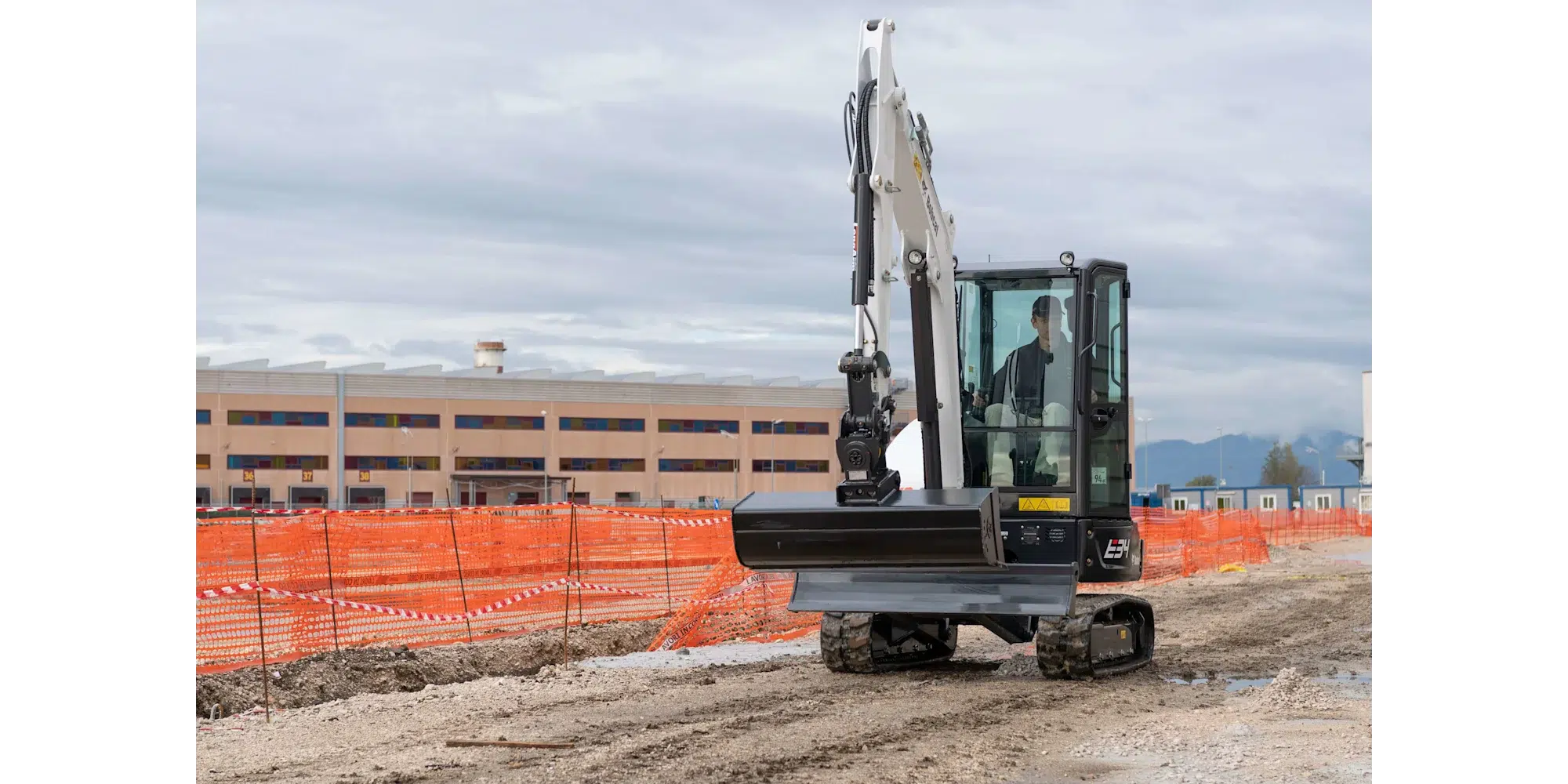 Bobcat E34 minigraver 3