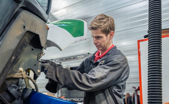 Stagiair bij Inter-Techno leert het vak in de praktijk